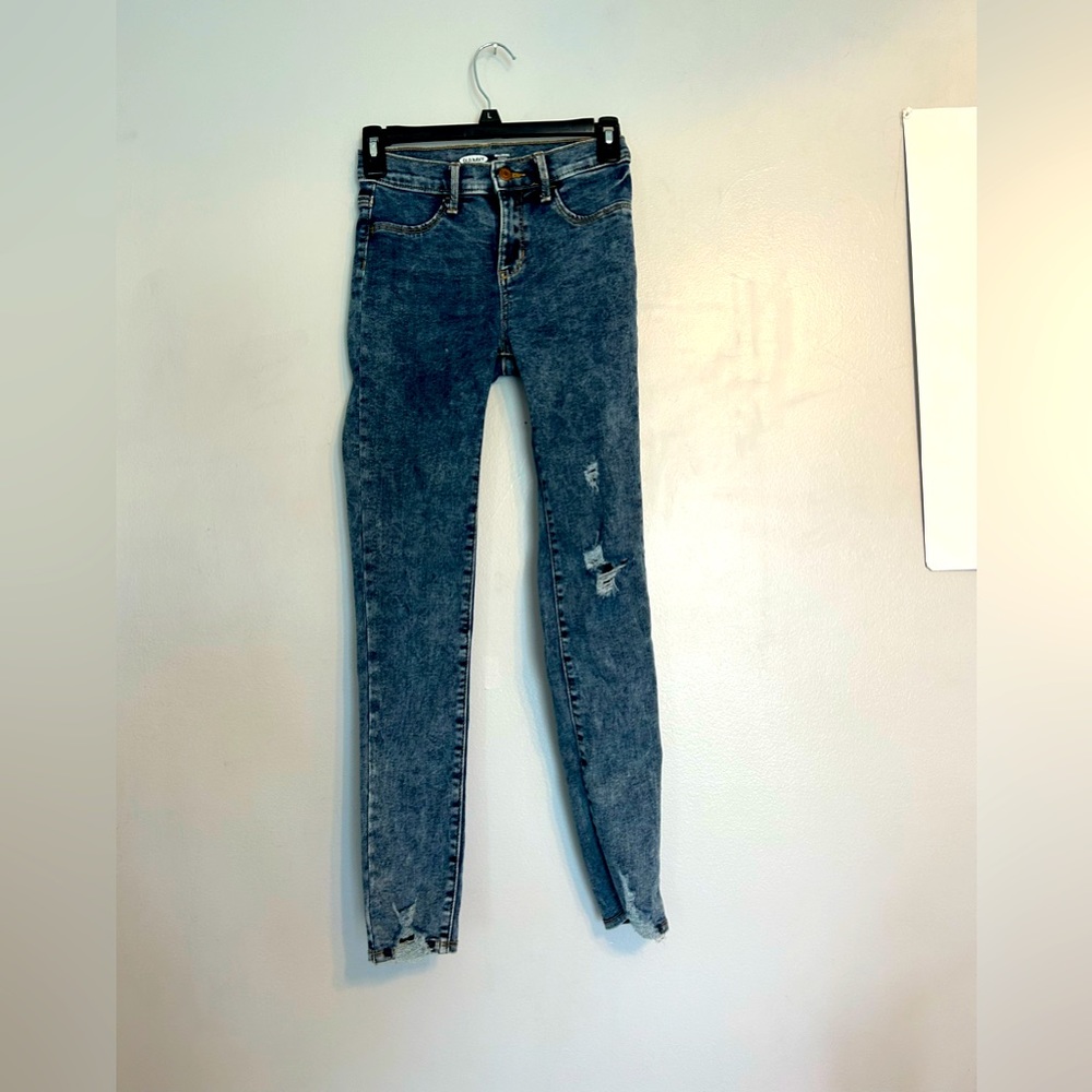 Acid Wash Old Navy Distressed skinny jeans small